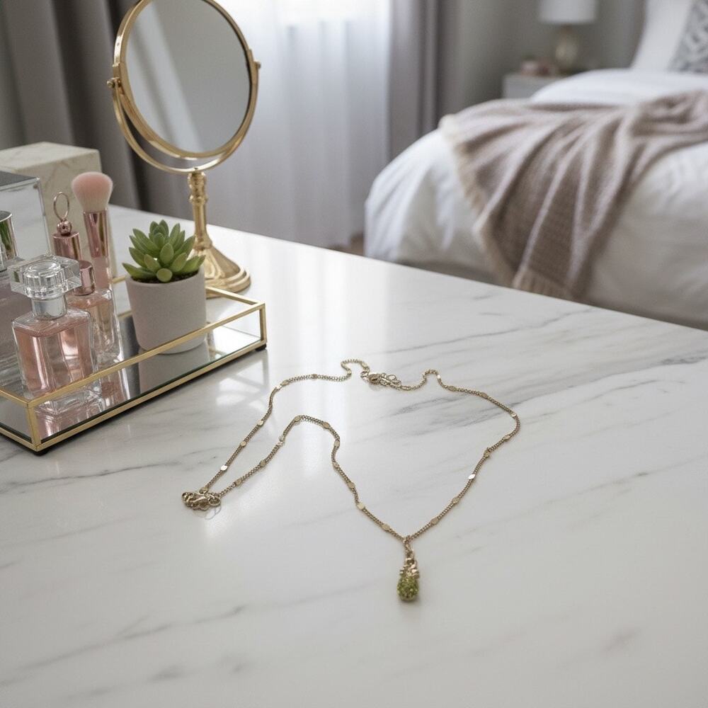 3/$25 - Gold Tone Pineapple Necklace